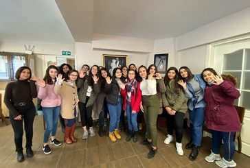 Mercedes-Benz Türk, İzmir’deki Yıldız Kızlar’la buluştu