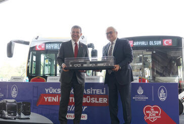 İstanbul'un 100 yeni Otokar metrobüsü için imzalar atıldı