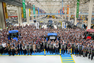 TürkTraktör’den 10.000’inci kabin